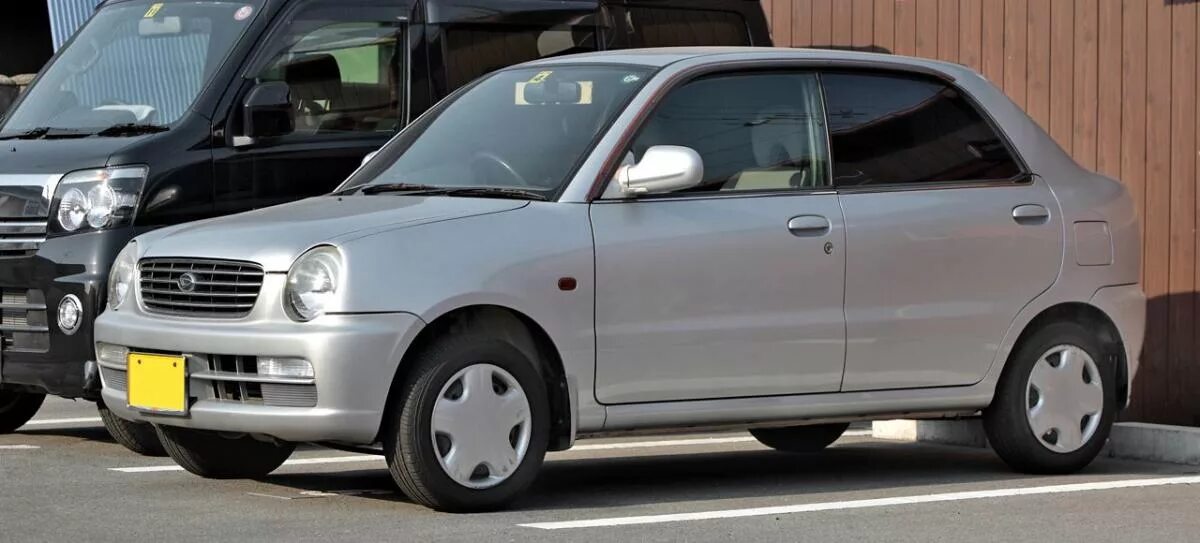 Daihatsu Opti 1998. Дайхатсу Опти 2001. Дайхатсу Опти l600. Дайхатсу Опти седан. Дайхатсу 0.7