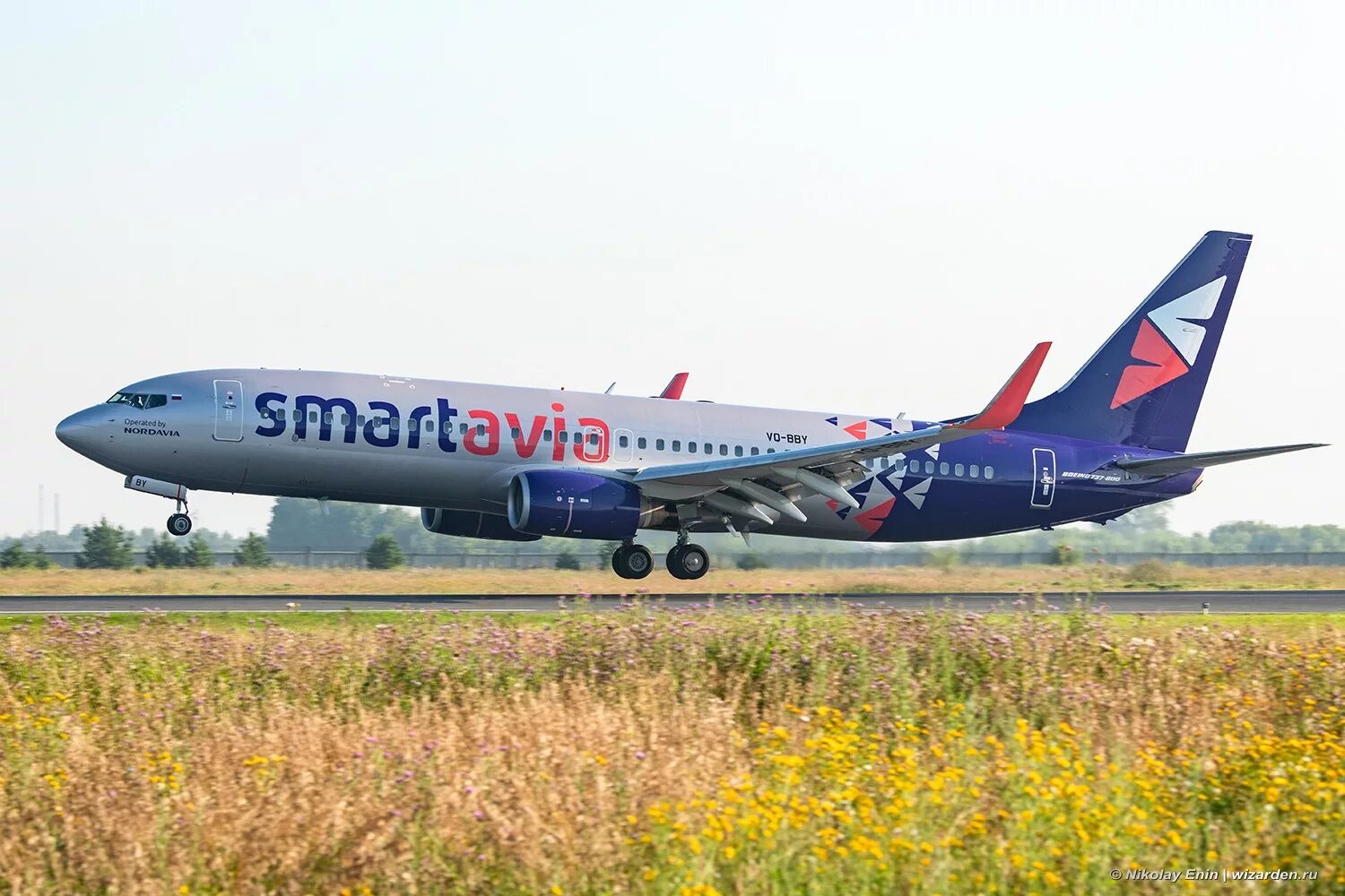 Боинг 737 Смартавиа. Самолёт Боинг 737 Смартавиа. Боинг 737-800 Смартавиа. Ливрея Смартавиа