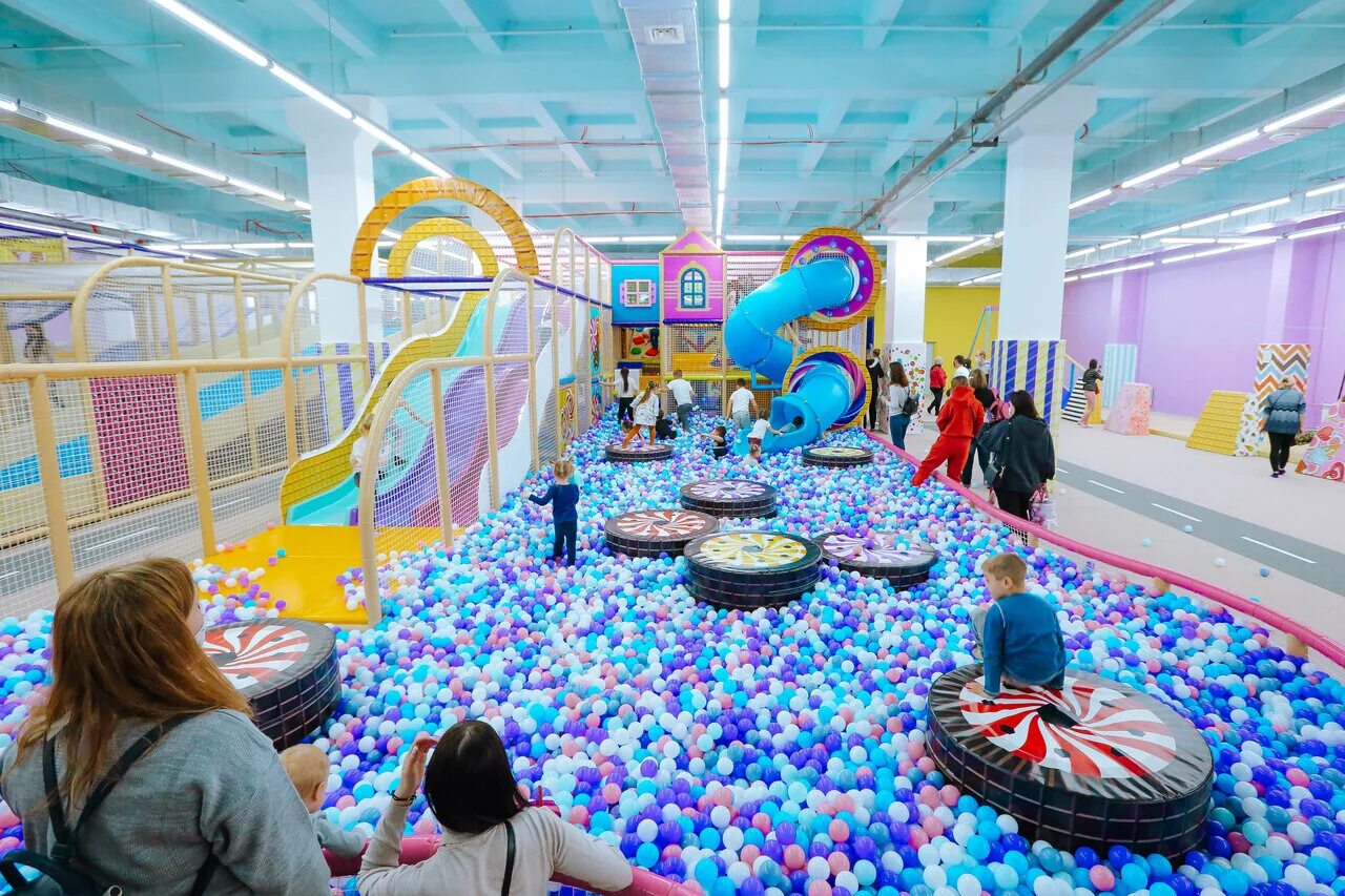 мадагаскар континент на звездной. развлекательный центр "детская игровой центр сказка" динская. детская игровая орел. батутный центр в орле сласти парк. детская игровая орел.