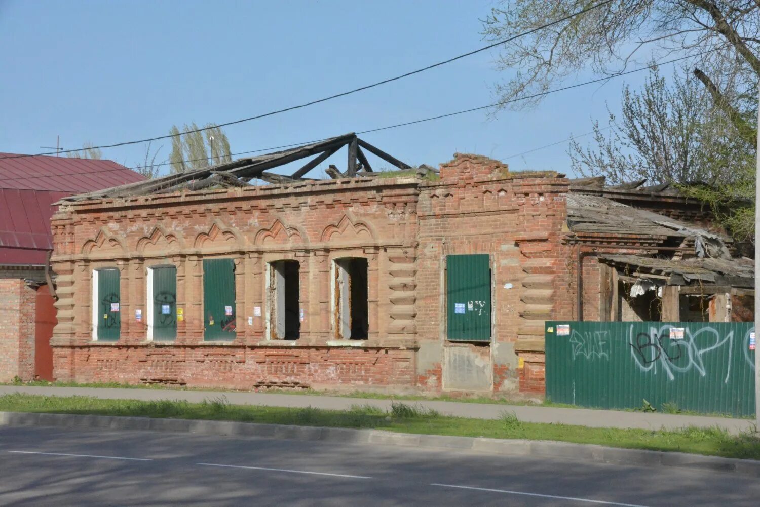 Саратовская улица Энгельс. Объект культурного наследия дом разрушен. Ул Советская Энгельс. Пожар на Воронежской улице Энгельс частный дом. Энгельс 3 х