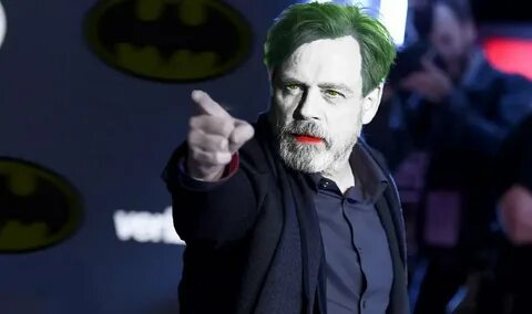 Кто озвучивал джокера