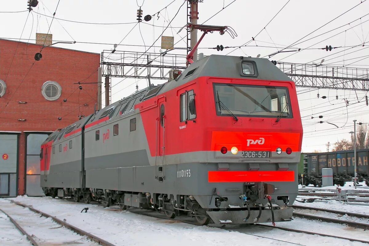 Поезд 2эс6. 2эс6 синара. 2эс6 электровоз. поезда 2эс6 синара. трехсекционный электровоз 2эс6.