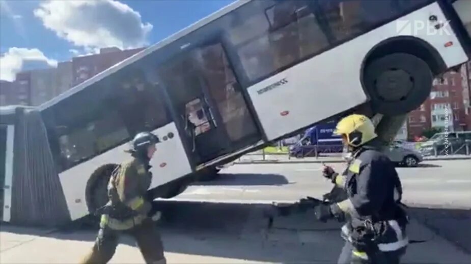 Трагедия с автобусом в питере. Трагедия с автобусом в питере