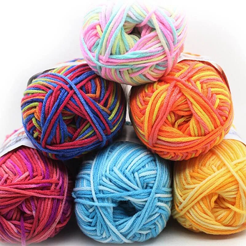 Мотки пряжи купить. Нитки для вязания. Цветные нитки для вязания. Разноцветная пряжа для вязания. Нитки для вязания многоцветные.