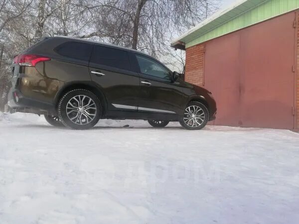 Mitsubishi outlander 2015 черный. Мицубиси аутлендер 15 года. Mitsubishi outlander 15 год. Mitsubishi outlander 15 год. Mitsubishi outlander 3.