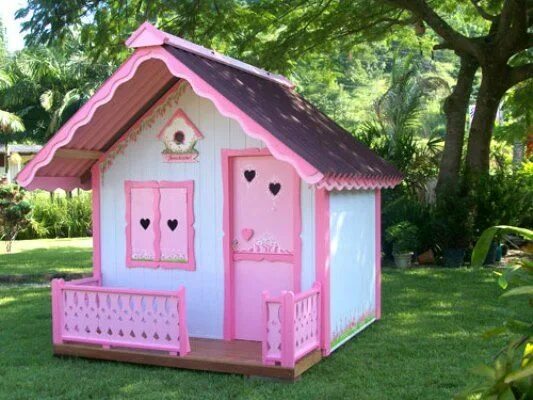 Girl play house. Детские деревянные домики. Girl play house. Детский уличный домик. Детский игровой домик из поддонов.