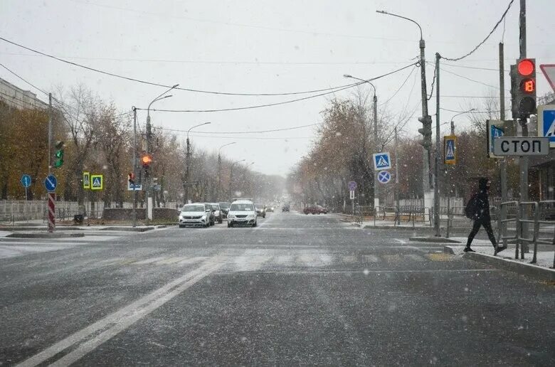 Какая погода в магнитогорске. Погода в Магнитогорске. Первый снег Магнитогорск. Город Магнитогорск 1 снег. ПОГОДАПОГОДА В Магнитогорск.