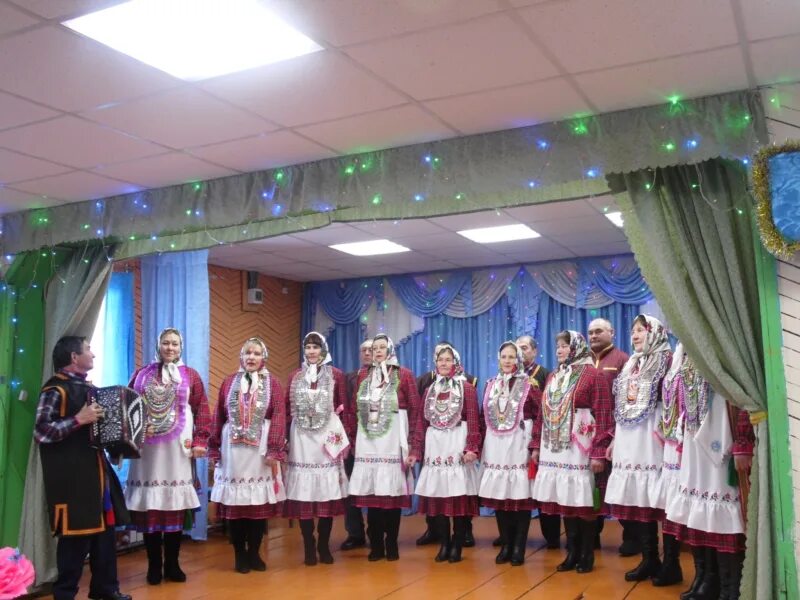 Ярмарка нижние яуши. Синьял яуши. Новости про деревню синьял яуши. Погода в яушах чебоксарского. Яуши кладбище чебоксары.