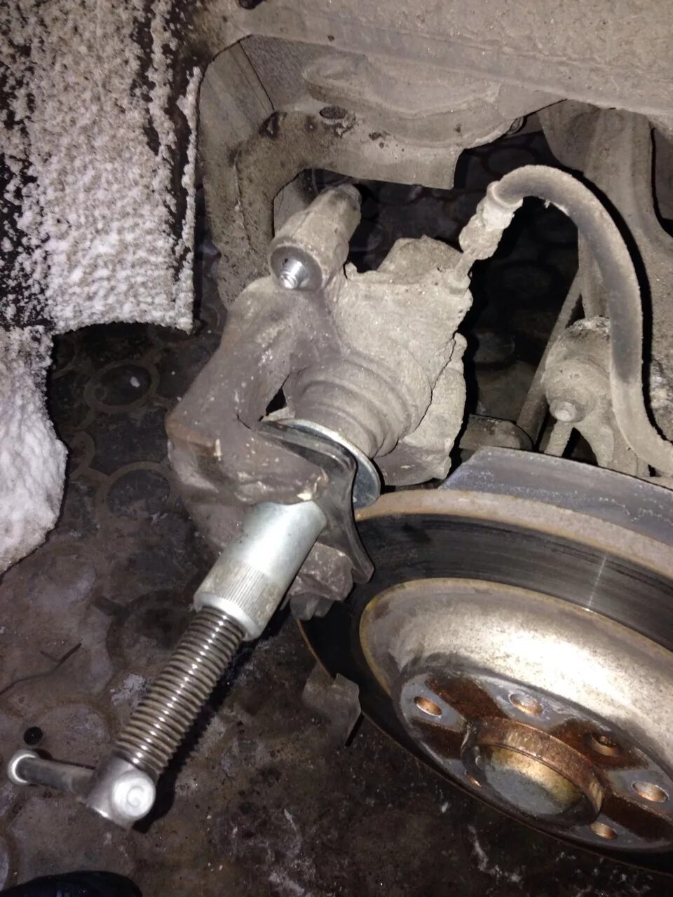 Замена задних колодок - Citroen C4 (2G), 1,6 л, 2011 года плановое ТО DRIVE2