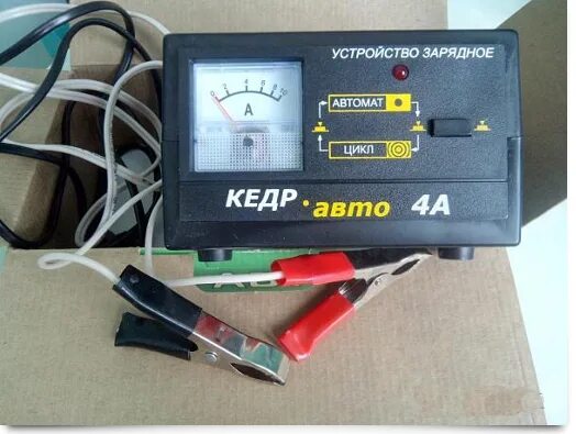 Как зарядить аккумулятор кедром. Пуско-зарядное устройство кедр 10а. зарядные устройства для автомобильных аккумуляторов кедр 12в 4а. кедр авто 4а. устройство пуско-зарядное &quot;кедр-350а&quot;.