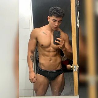 Here you can view 69 Photos and 25 Videos Free of carlos granados OnlyFans ...