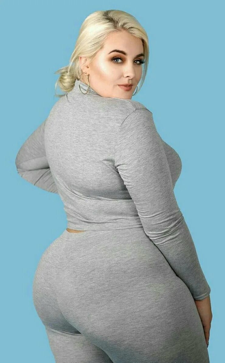 Big curvy blonde. Фелисита Хэйдворд модель плюс сайз. Фелисити Хейворд. Плюс-сайз модель Фелисити Хейворд. Фелисити Хейворд Size Plus.