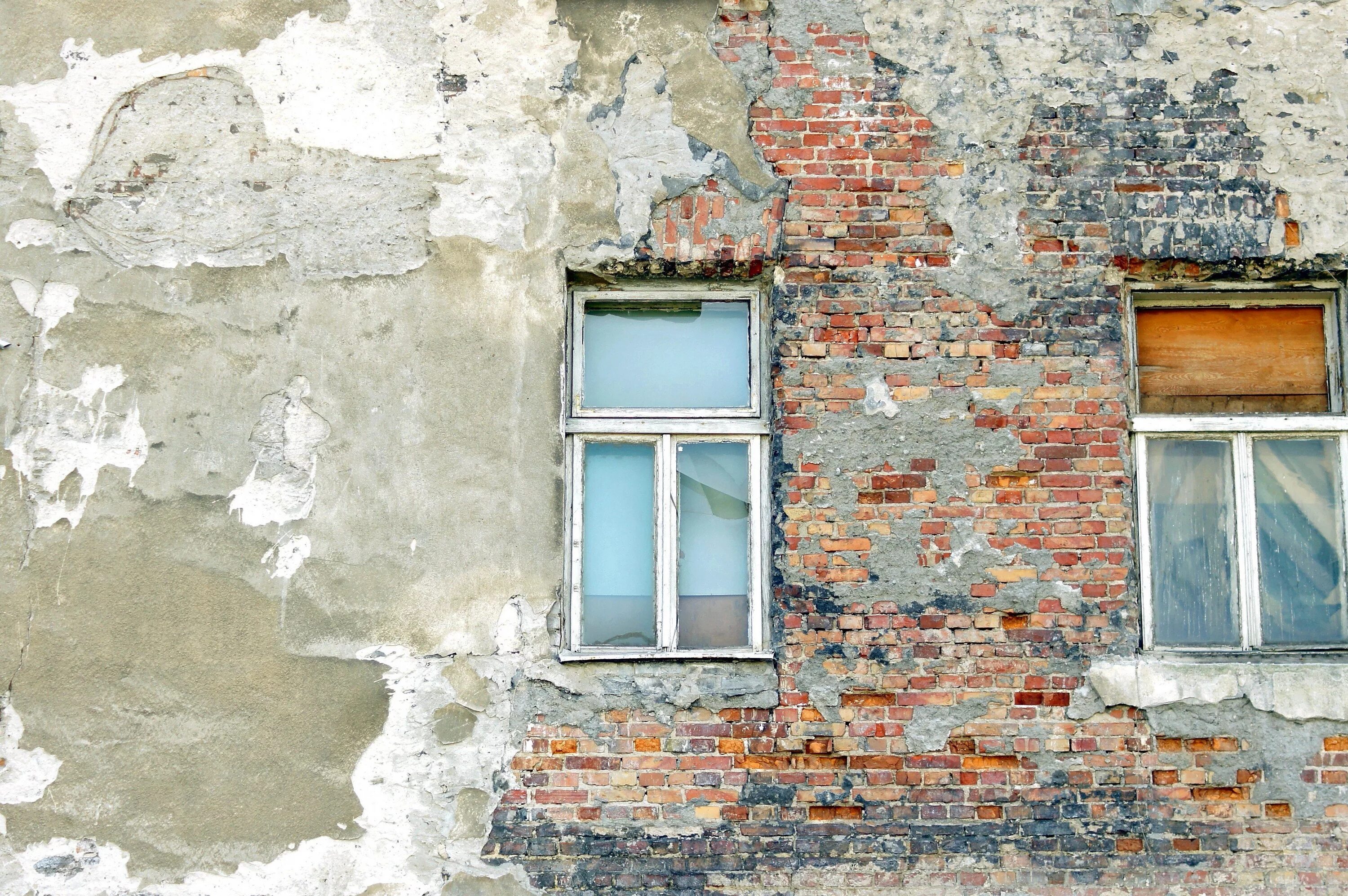 Old new home. Стена дома. Стена с окном. Старое окно. Стена в доме.