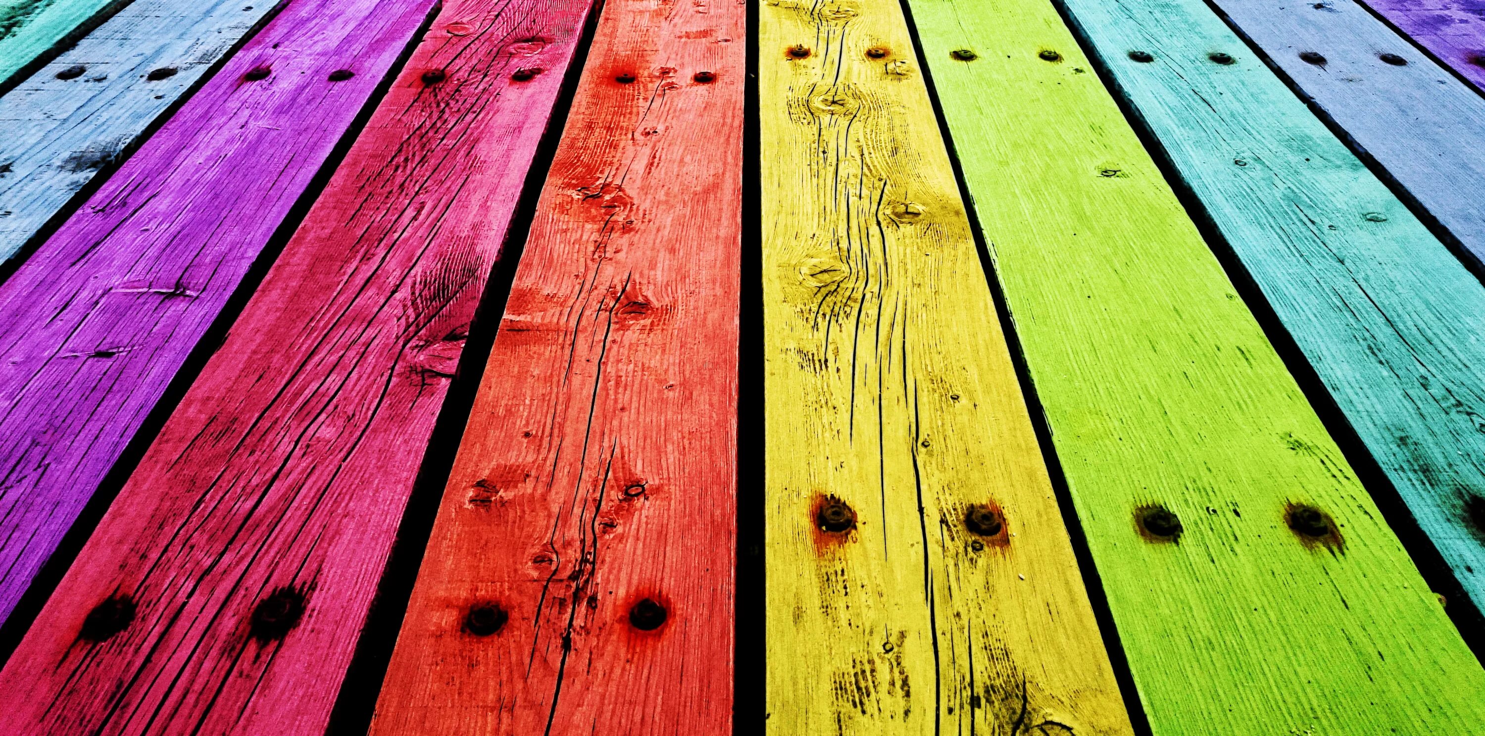 Доска цветная. Разноцветные доски. Фон дерево. Фон деревянные доски. Цветные деревянные доски.