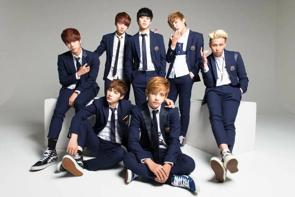 Группа БТС. Корейцы группа BTS. Корейская мальчиковая группа BTS. Группа ВТС Корея.