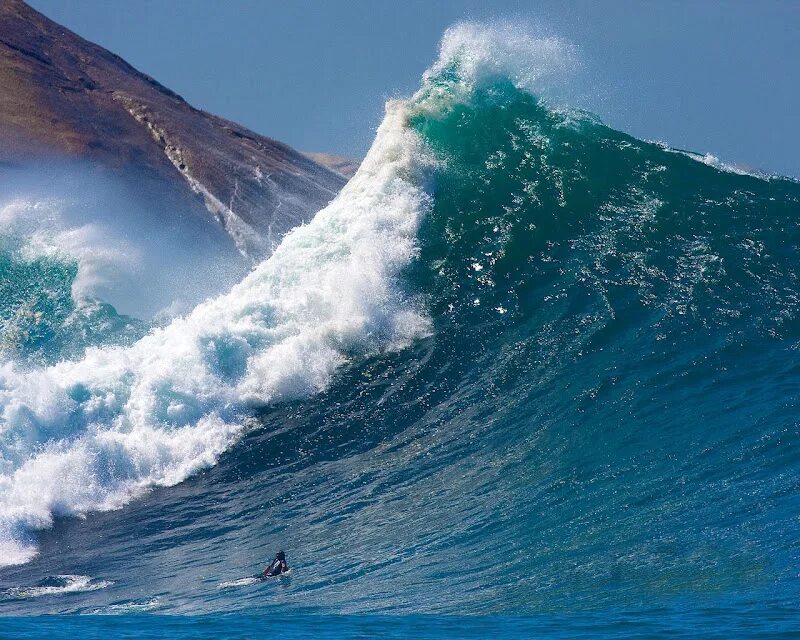 Уоррен килан волны. Большие волны. Уоррен килан фотограф. Бирюзовое море. Море, волны.