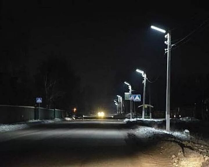 Современное освещение улиц. Фонарь уличный с орлом. Уличное освещение города. Уличное светодиодное освещение. Проблема освещения улиц.