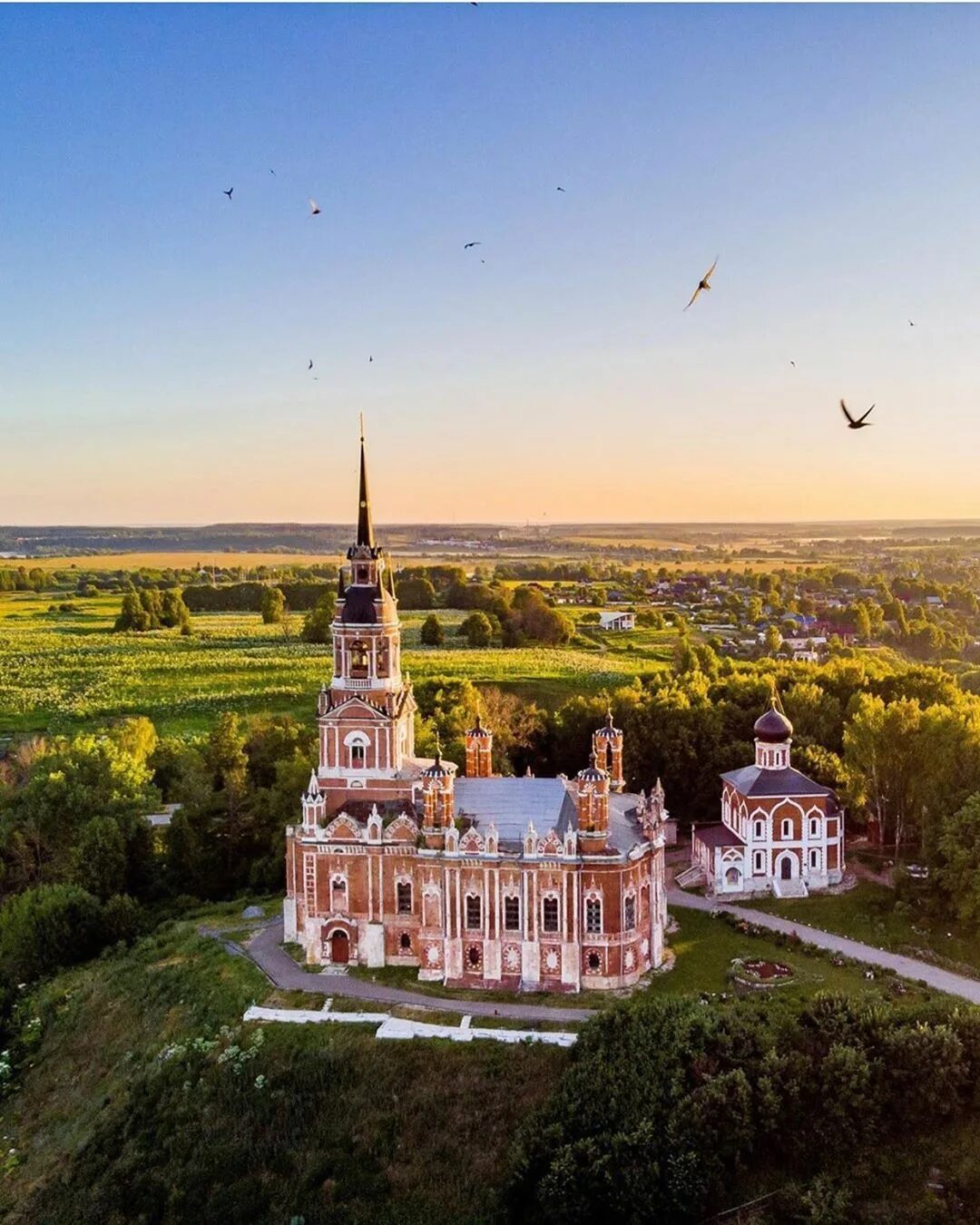 Никольский храм в Можайске. Можайский Кремль Можайск.