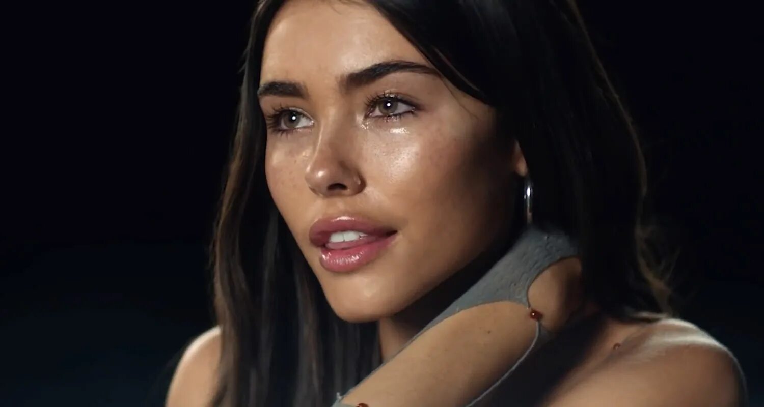 He is selfish. Madison Beer обложка. Life support Мэдисон бир. Life support Madison Beer album. Homesick Мэдисон бир.