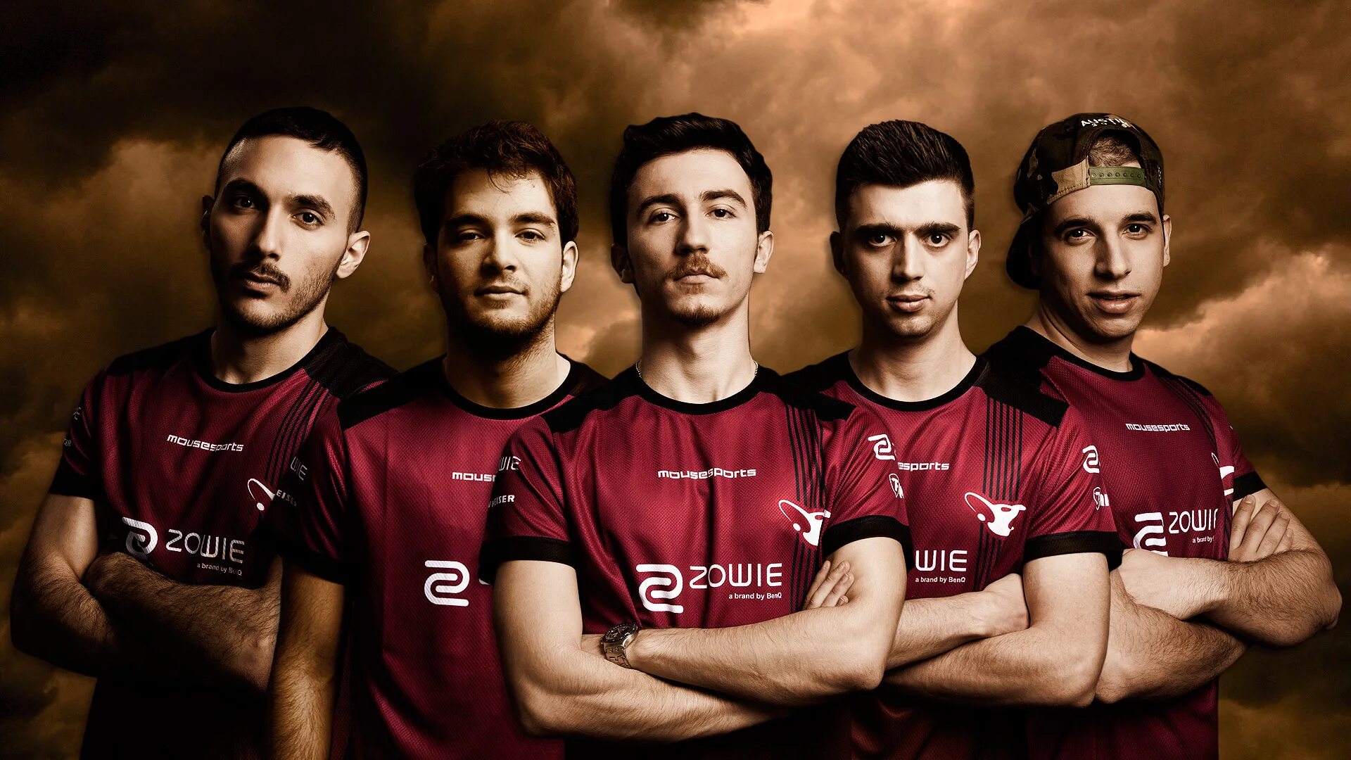 Og каких. Dota 2 Team. Mouz Dota 2 состав. Og команда. Берлин 2019, mousesports (Золотая).