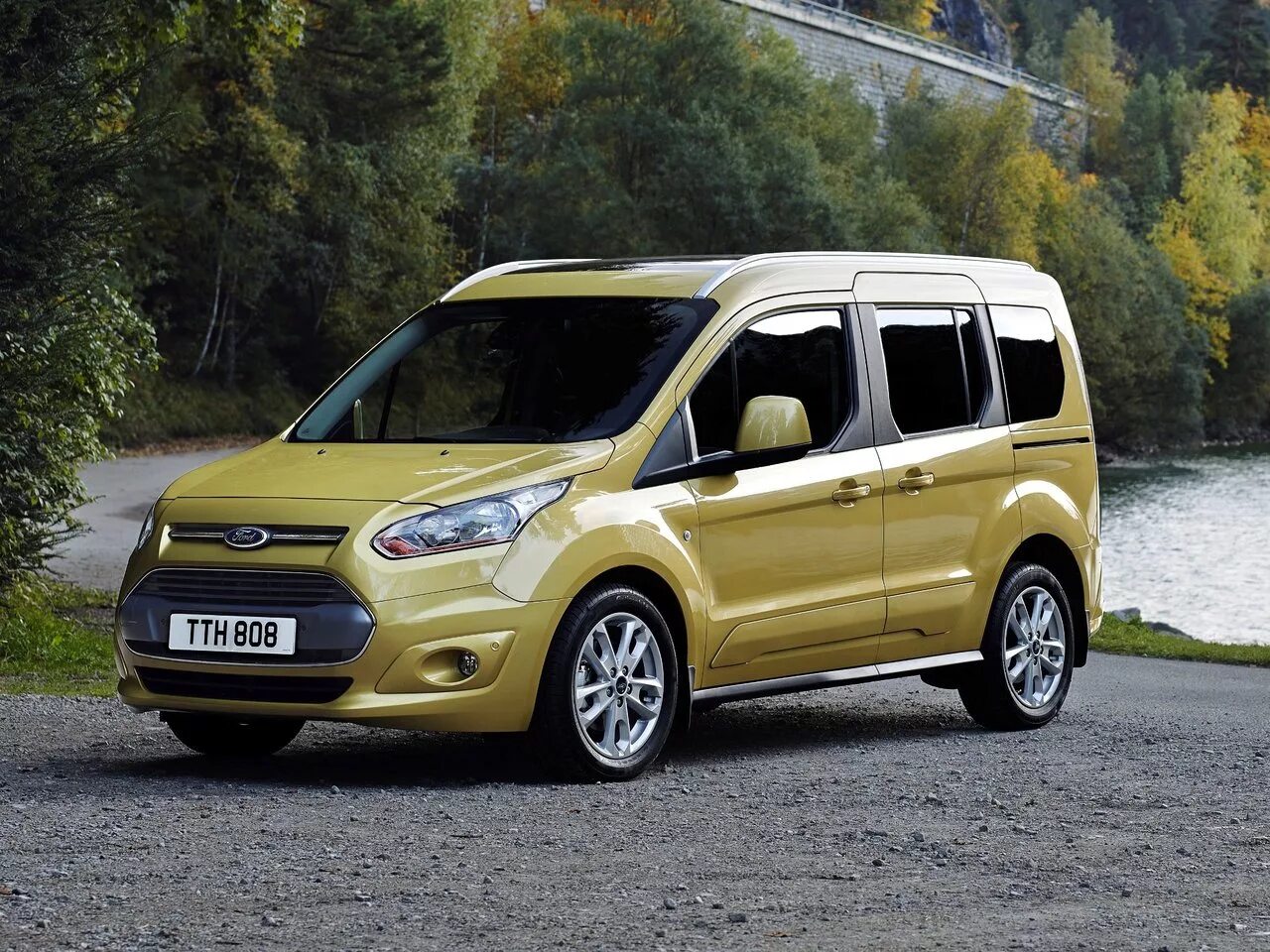 Купить форд торнео бу. Форд Tourneo connect. Ford Tourneo connect II. Ford Transit Tourneo connect. Ford Tourneo connect 2013.