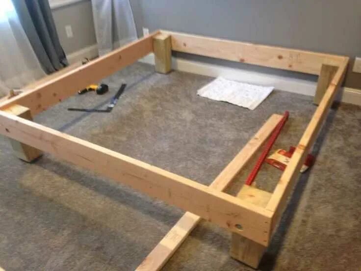 Самодельная двуспальная кровать. Самодельный каркас для кровати. Собрать самому. Самодельная двуспальная кровать. Каркас кровати из фанеры.