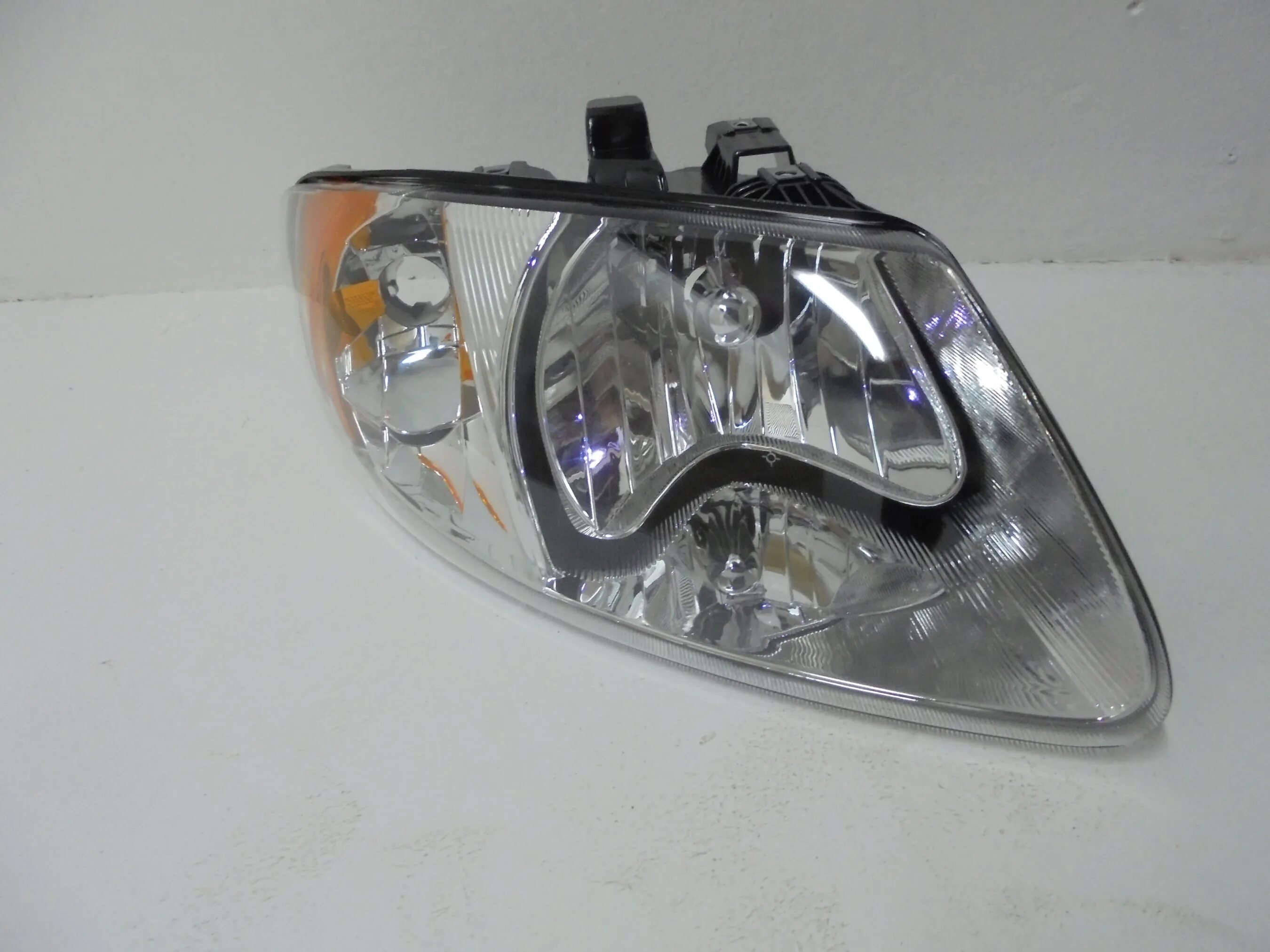 Фары додж караван 4. Фары dodge caravan 4. фара додж караван 2001. dodge caravan 4 фары tyc. фара додж караван 2002.