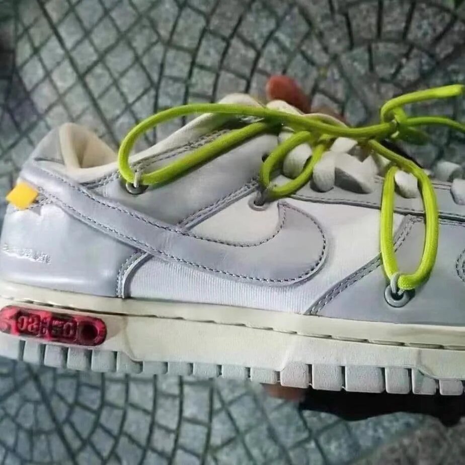Как завязывать найки данки. Nike Dunk Low off White 50. Nike Dunk Low off White. Off-White x Nike Dunk Low the 50. Nike SB Dunk off White.