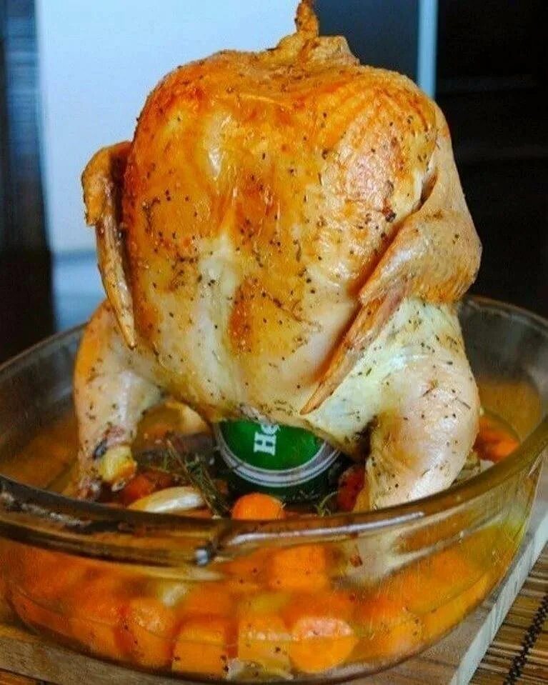 Рецепт курицы на банке в духовке целиком. Курица в духовке. курица запеченная в духовке. курицазапечённая в духовке.