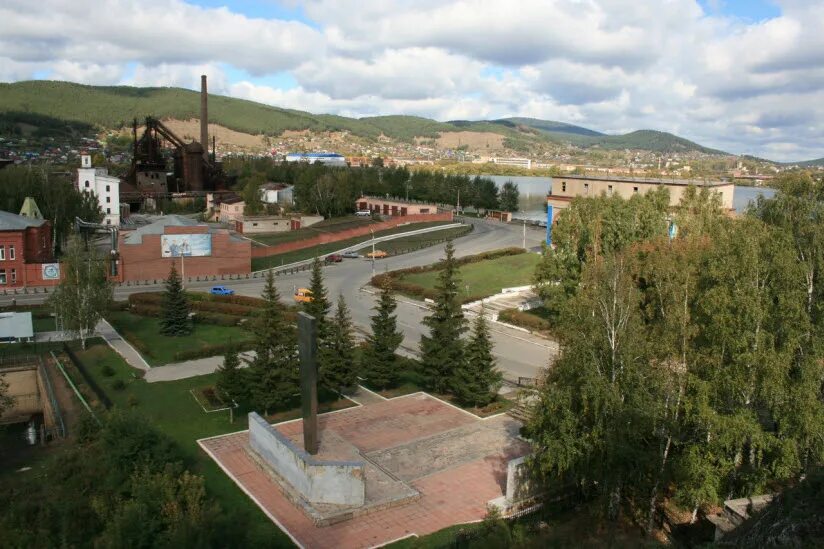 Белорецке без. Скала уроки Белорецк. Скала уроки и смотровая площадка Белорецк. Город Белорецк Республика Башкортостан. Парк Белорецк.