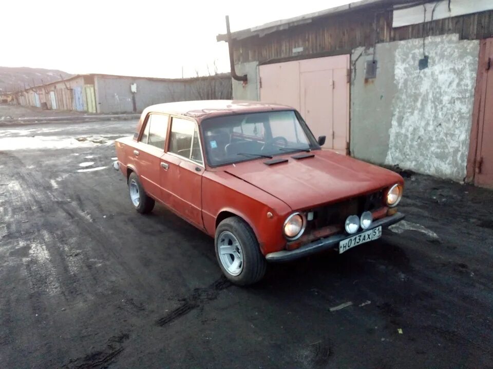 Ваз 2101 стенс красная. Разболтовка 2101. Жигули ваз 2101. Ваз классика 21011. Ваз 2101 r16.