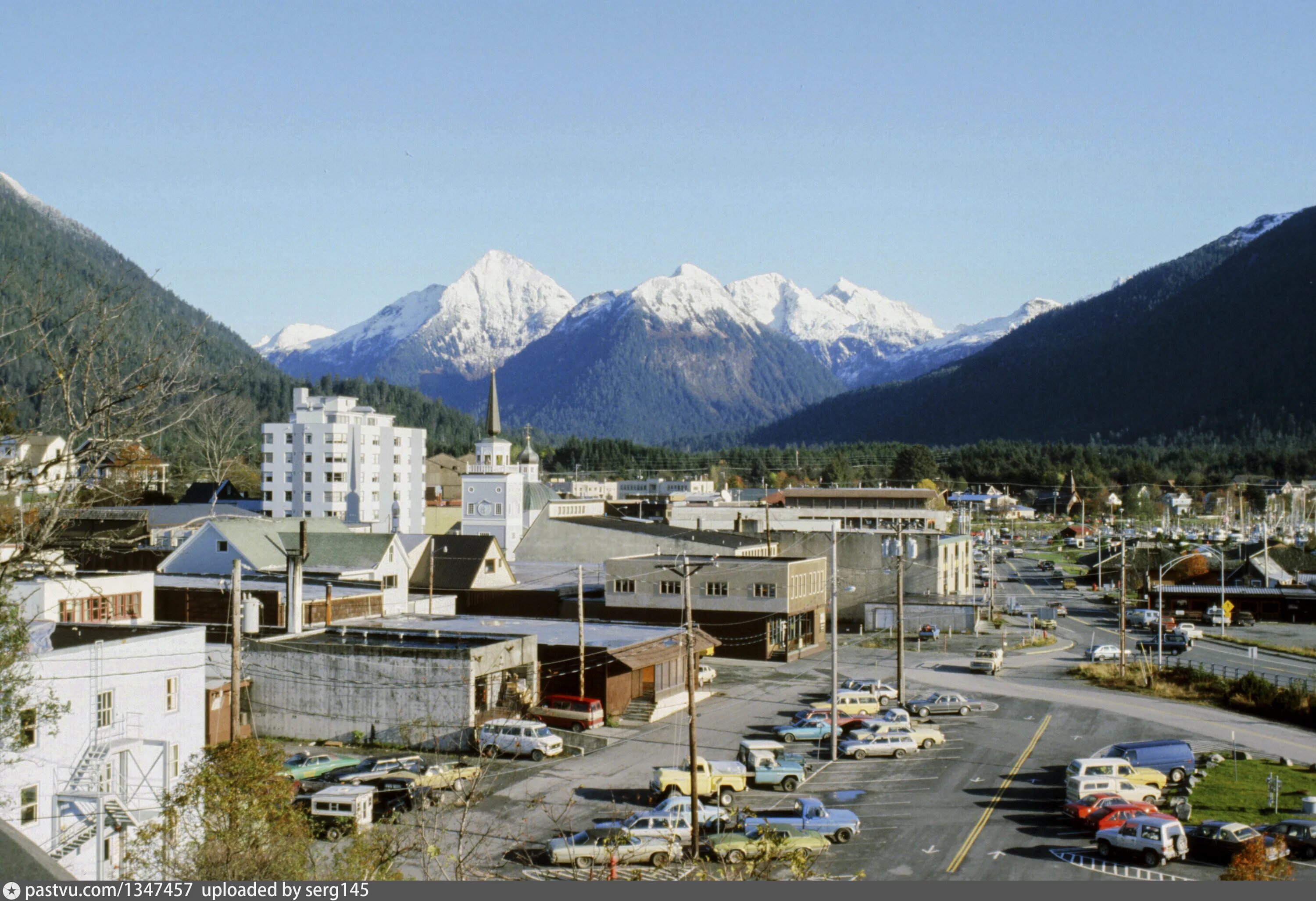 Кто жил на аляске. Штат Аляска Ситка. Ситка город на Аляске. США Аляска город Ситка. Ситка Аляска население.