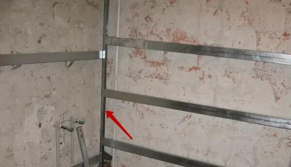 Как сделать профиль для панели. Каркас под пластиковые панели. каркас из профиля под пвх панели. металлический каркас под пластиковые панели. каркас из профиля для пластиковых панелей.