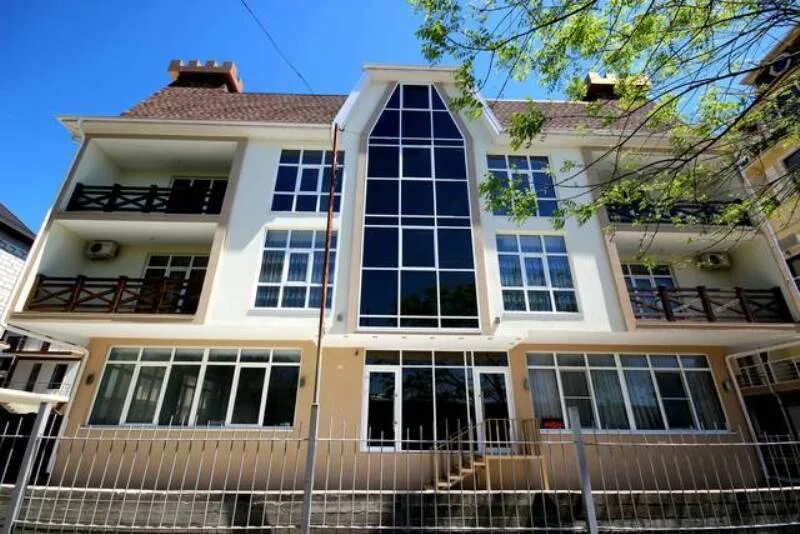 Bravo hotels. Bravo отель. Браво 48, микрорайон горизонт, село ольгинка. Ольгинка гостиница альберго фото. Гостиница браво волгоград.