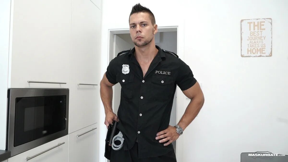 He jerks. He jerks. He jerks. Josh conners. Jerk артист.