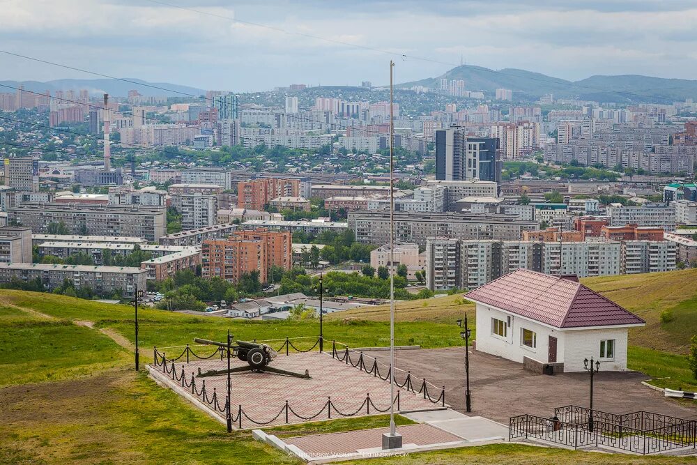 Главный город в красноярском крае. Город Красноярск. Центральный район Красноярск. Красноярск достопримечательности города. Красноярск вид с караульной горы.