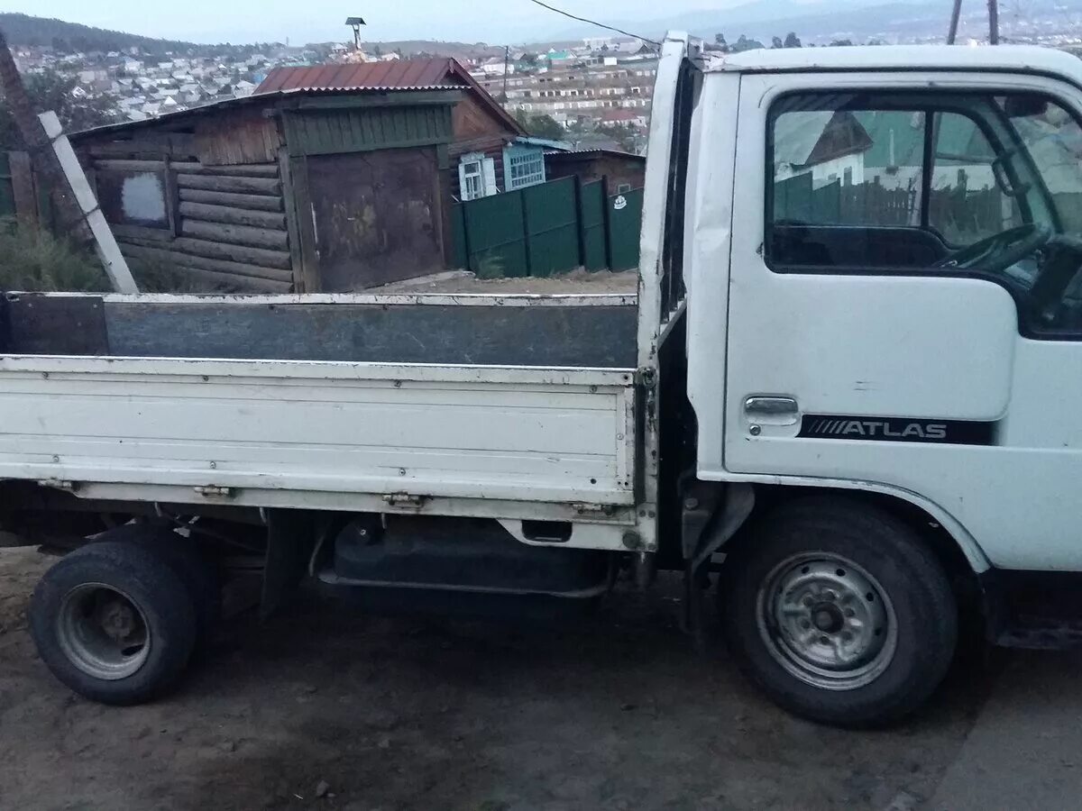 Nissan Atlas 1997. Грузовичок Ниссан атлас. Nissan Atlas 1993 грузовой бортовой. Nissan Diesel 1995 грузовой-бортовой. Купить ниссан атлас в хабаровске