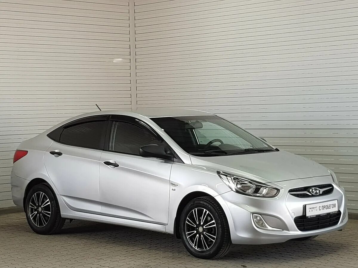 Хендай солярис 2012 1.4. Hyundai Solaris 2012. Hyundai Solaris 2012 седан. Hyundai Solaris 2012 1.6. Hyundai Solaris i 2012.