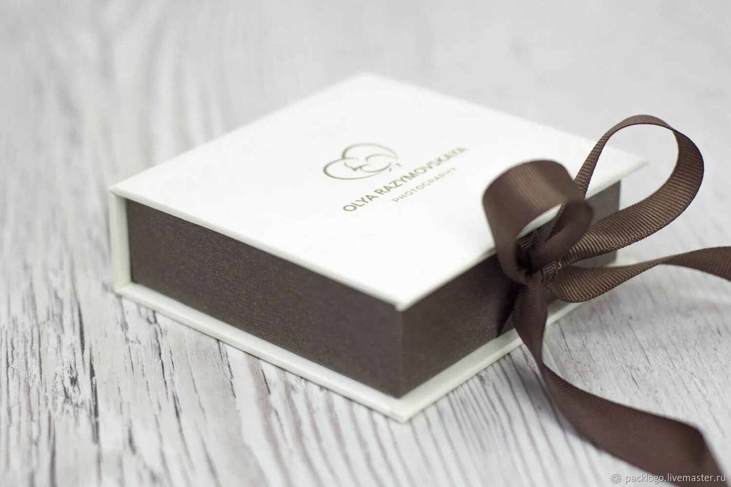 подарочные коробки обычные. что значит в коробочке. коробочки для сладостей свадебные. что значит в коробочке. подарочный футляр.