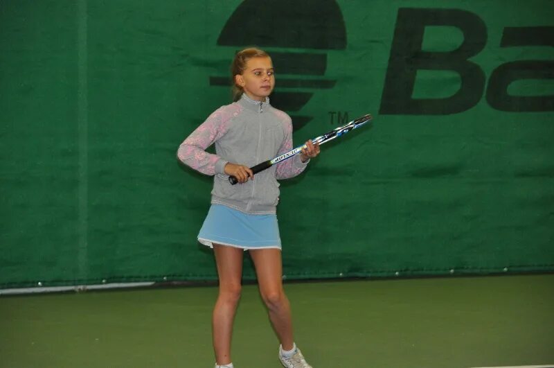 Фок на таганке фото. Теннис турнир выходного дня. Теннис турнир выходного дня. Ивановские школы по большому теннису. Девочки на секции тенниса.