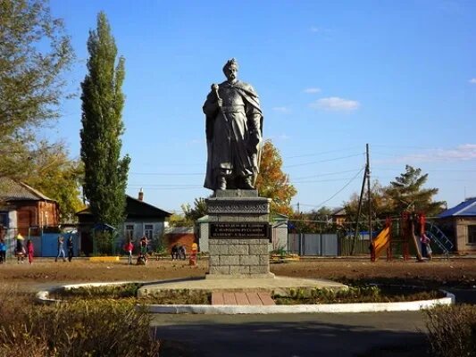Хмельницкого орск. Орск памятник хмельницкому.