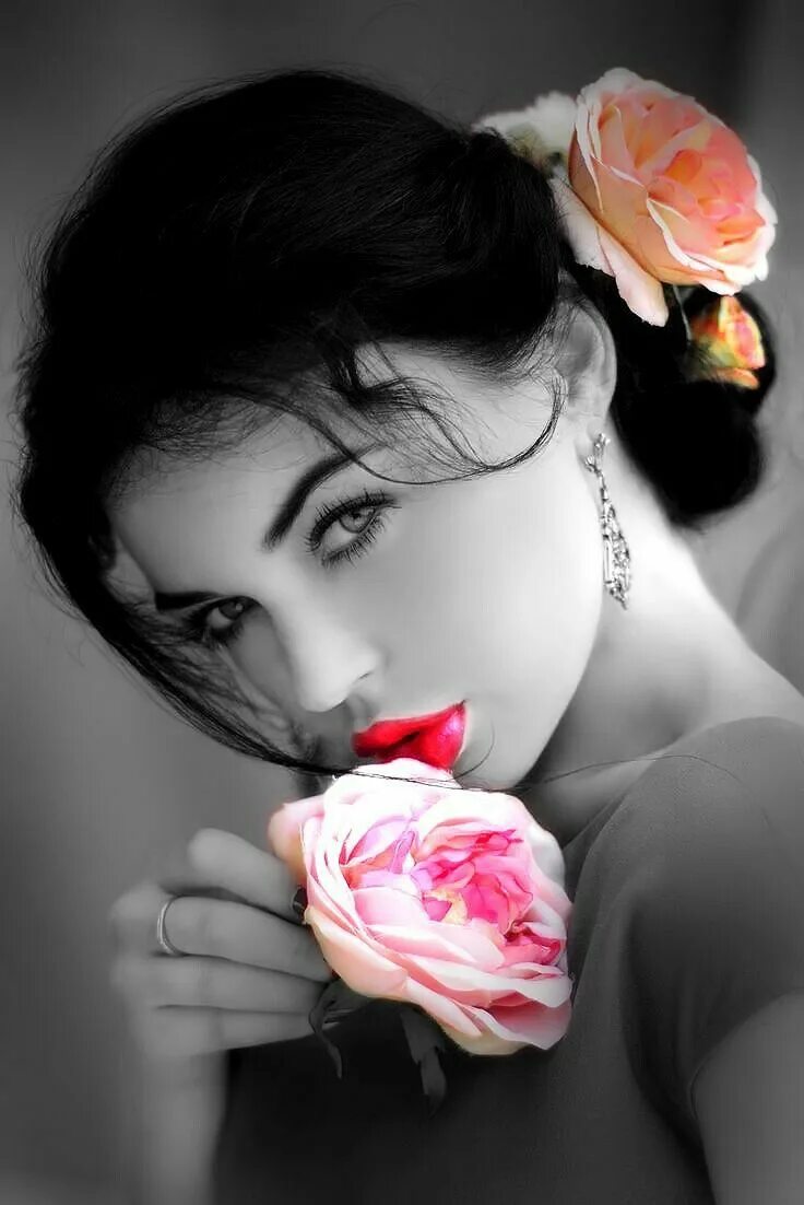 Красивые розы. Cekic ve gül. Девушка в цветах. Гулар манзараси. Сангрита роза.