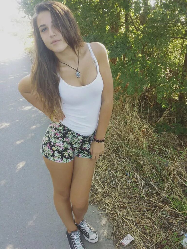 Юные девушки в шортах. Дом купца егорова малая семеновская. Красивые девушки домашнее. Семеновская 5. Юные девушки домашнее.