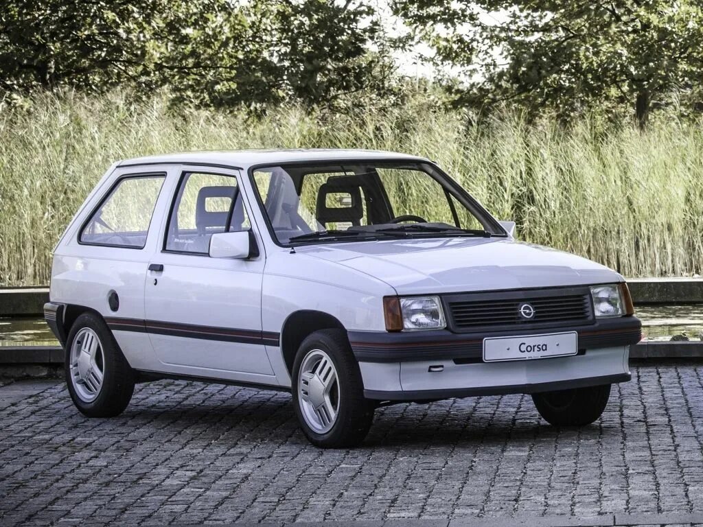 Опель 1.3 отзывы. Opel Corsa 1989. Opel Corsa 1985. Opel Corsa 1983. Opel Corsa a 1982.
