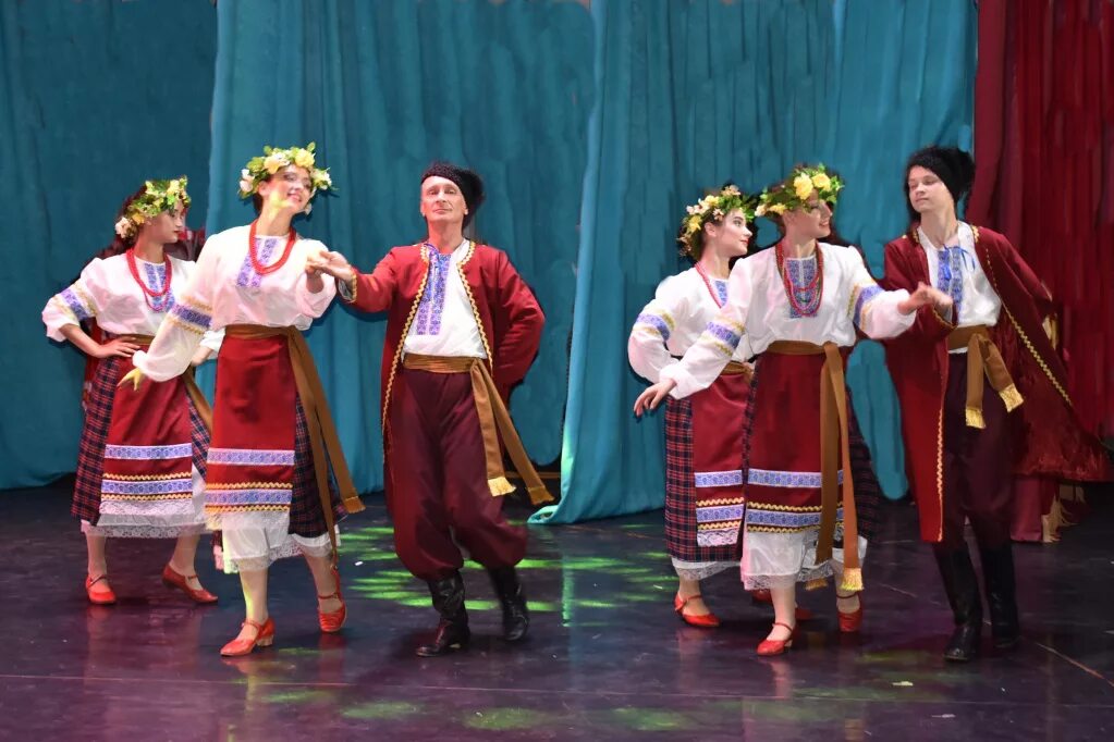 Ансамбль карагод г. Корнев волжская кадриль. Кадриль ансамбль народных инструментов. Оренбург дк молодежный арабеск. Вятские кадрили.