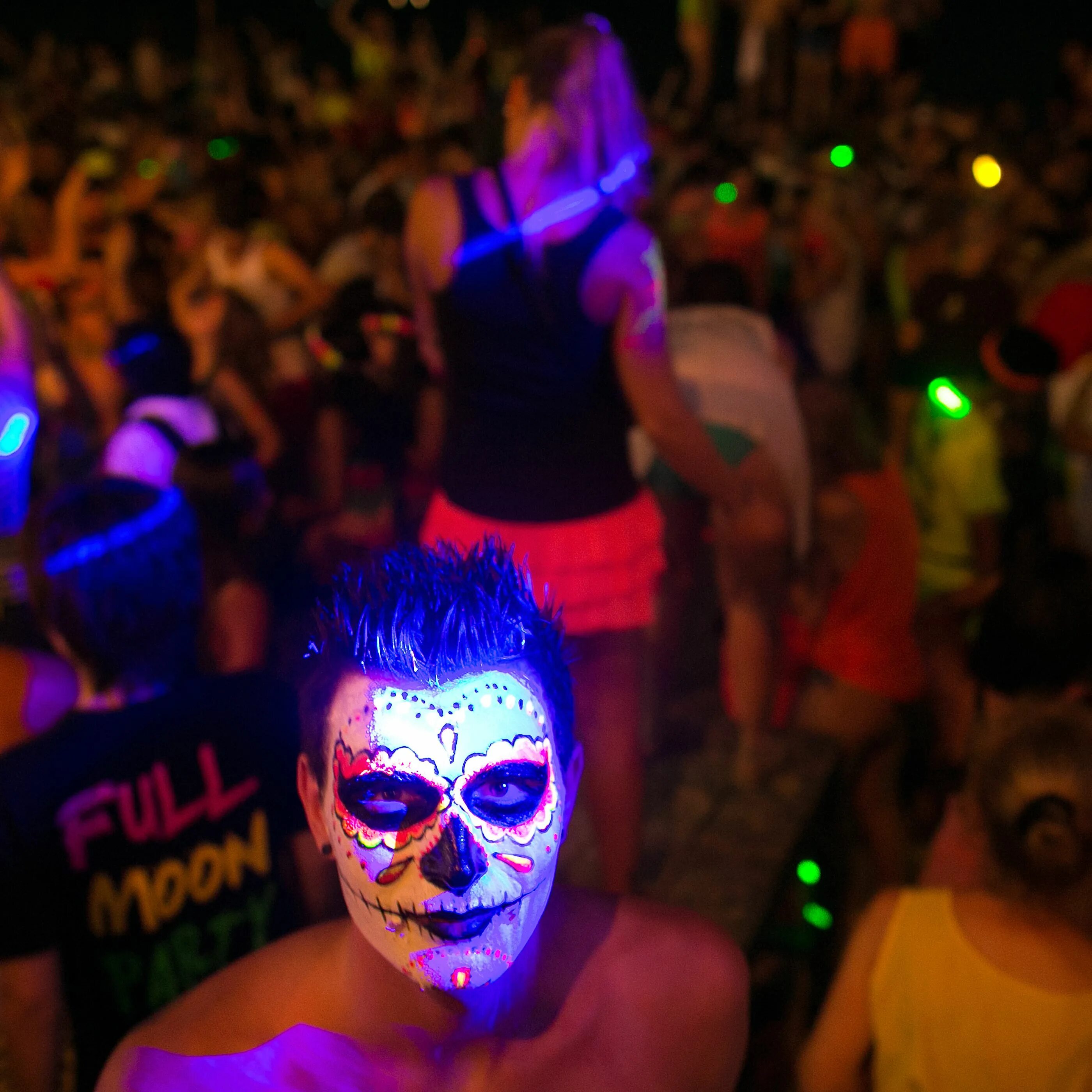 Full party. Фул мун пати тайланд. ко панган таиланд full moon party. фул мун пати панган 2025. full moon party на пангане.