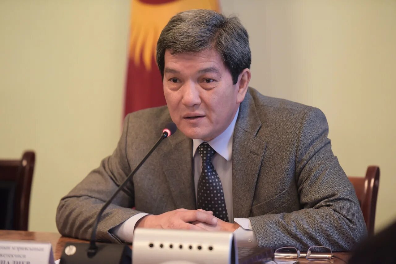 Сергей мэр омска. Имя мэра. Махачкалы саид амиров. Имя мэра. Имя мэра.