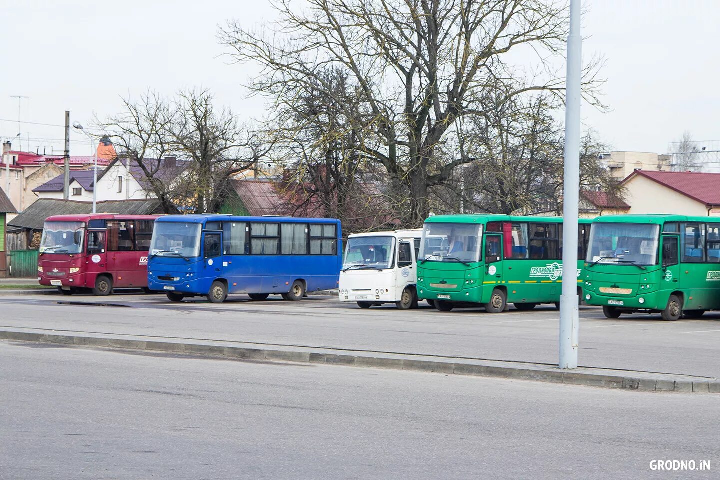 Автовокзал Гродно. Новогрудок автовокзал. Автобус Гродно. Автобус в автовокзале Гродно.