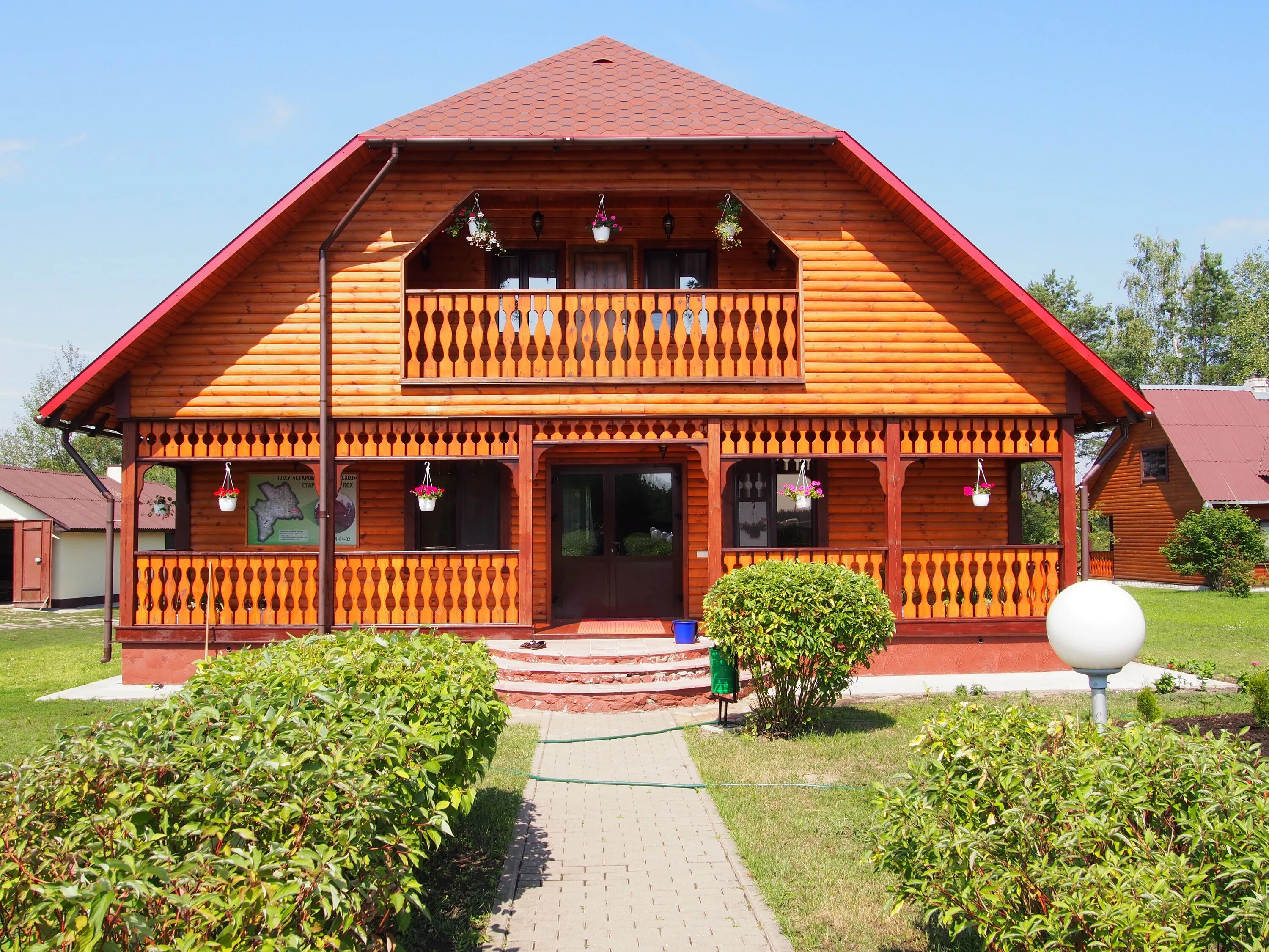 Поселок лесково. Коттеджи солигорск. Красивый дом солигорска. Долина нищих замки. Коттеджи солигорск.