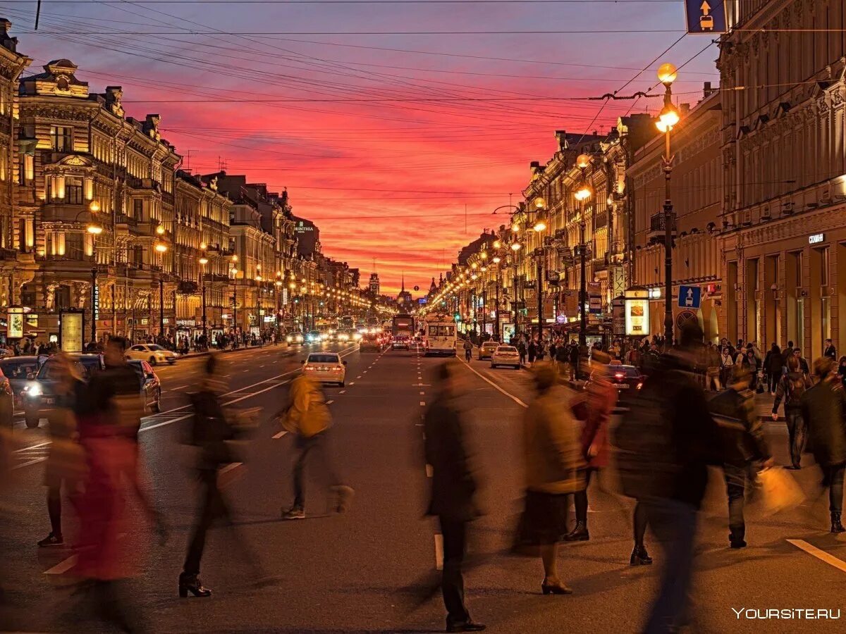 Питер ул большая конюшенная. Малая конюшенная улица спб. Санкт-петербург солнечный летний. Петербург улица малая конюшенная. Малая конюшенная улица.
